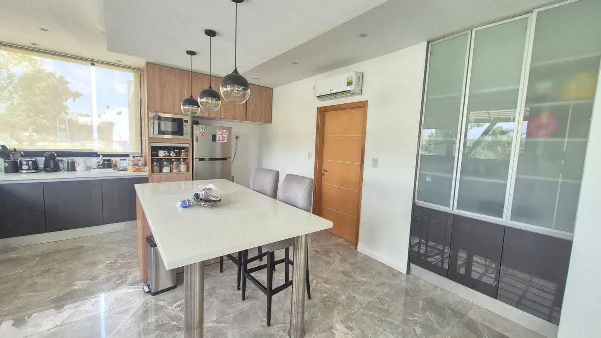 EN VENTA CASA 4 AMB CANNING LOS ROBLES CANNING 2