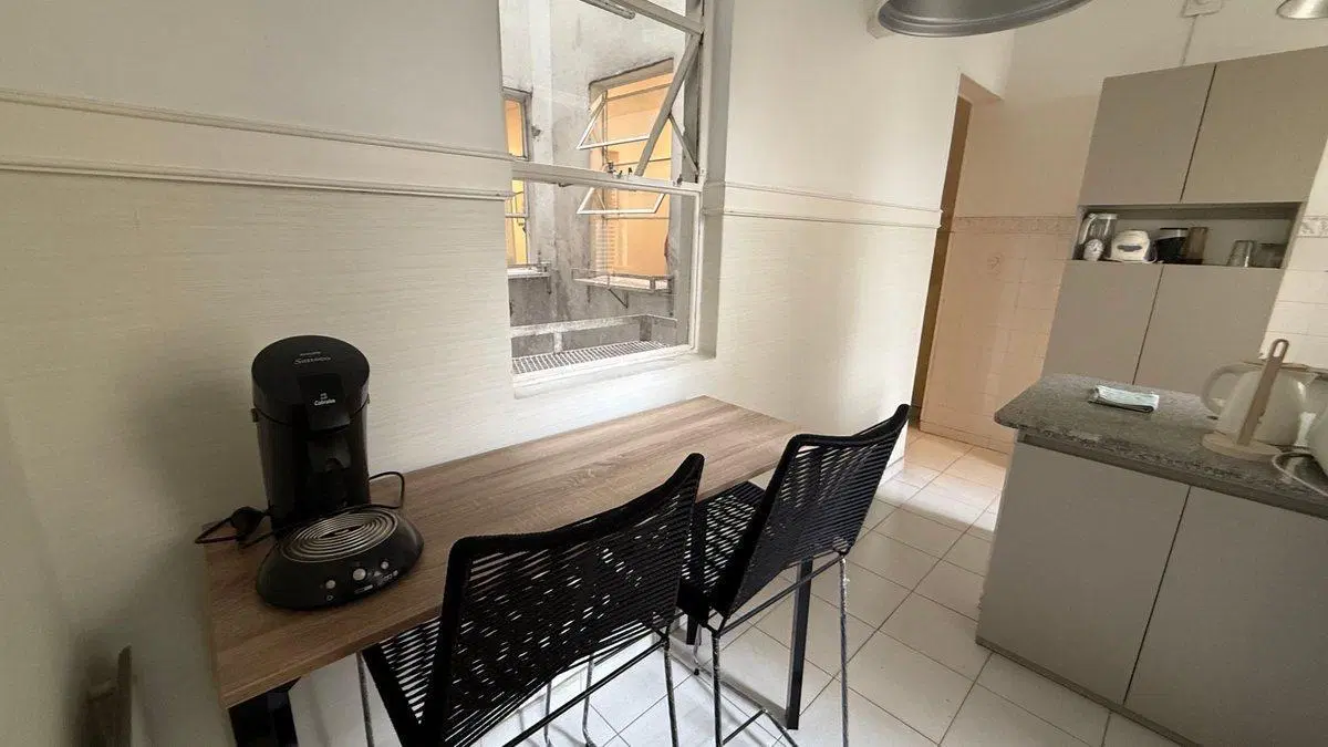 Alquiler 2 ambientes con muebles Arenales Recoleta 4