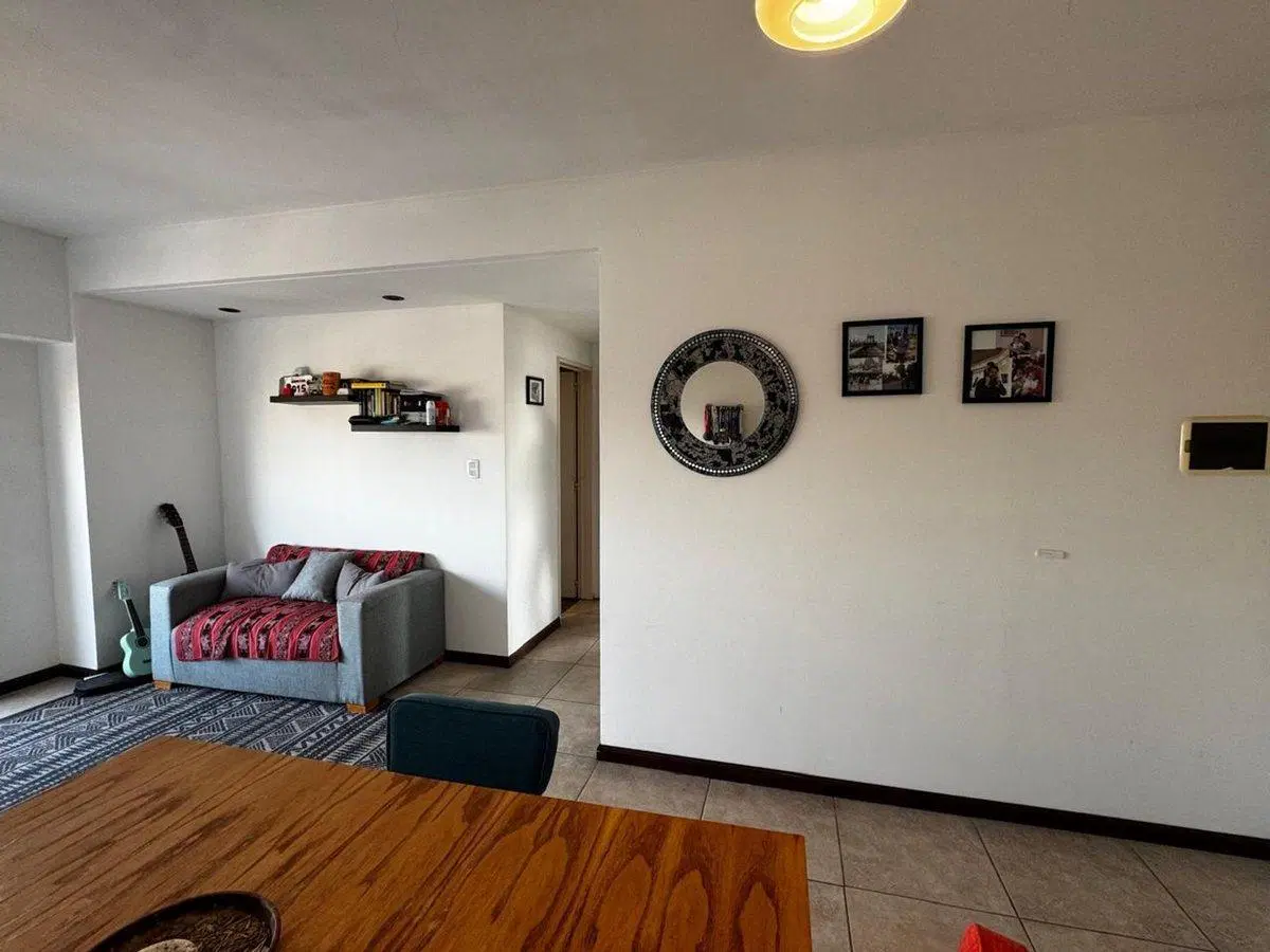 Venta depto 2 ambientes con cochera - Saenz Peña 2