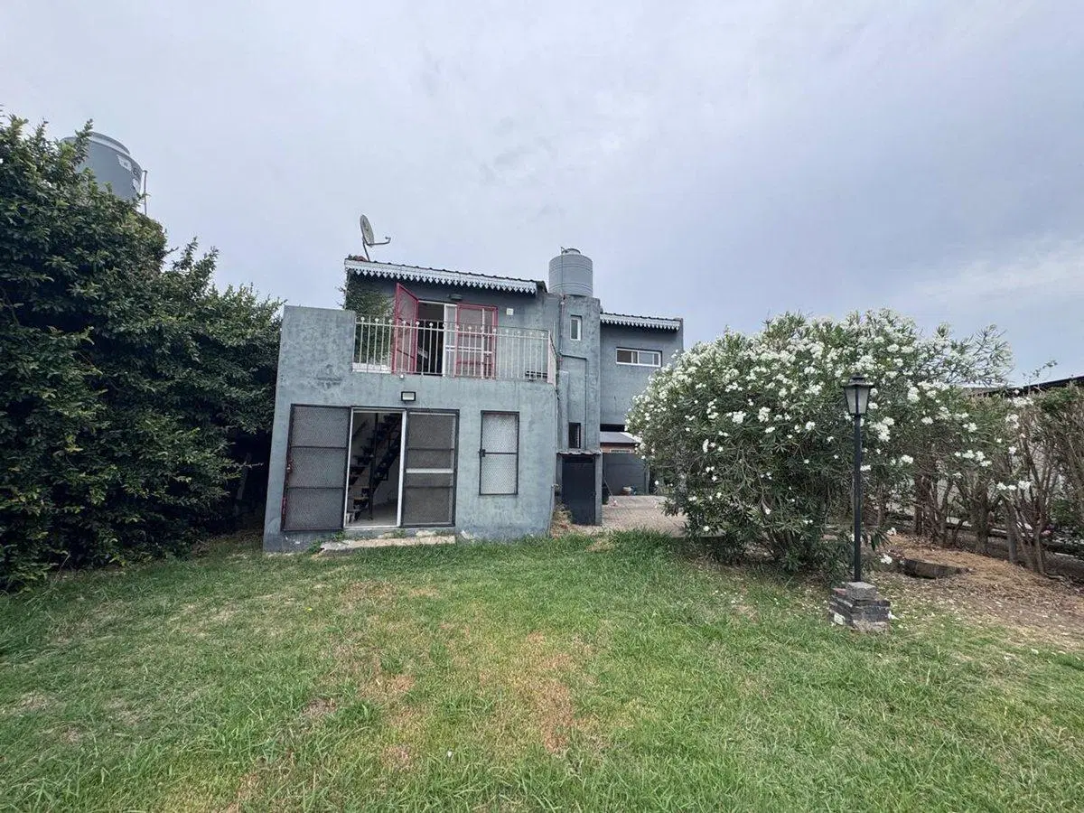 VENTA CASA 3 AMBIENTES EN LOTE DE 380 m2 2