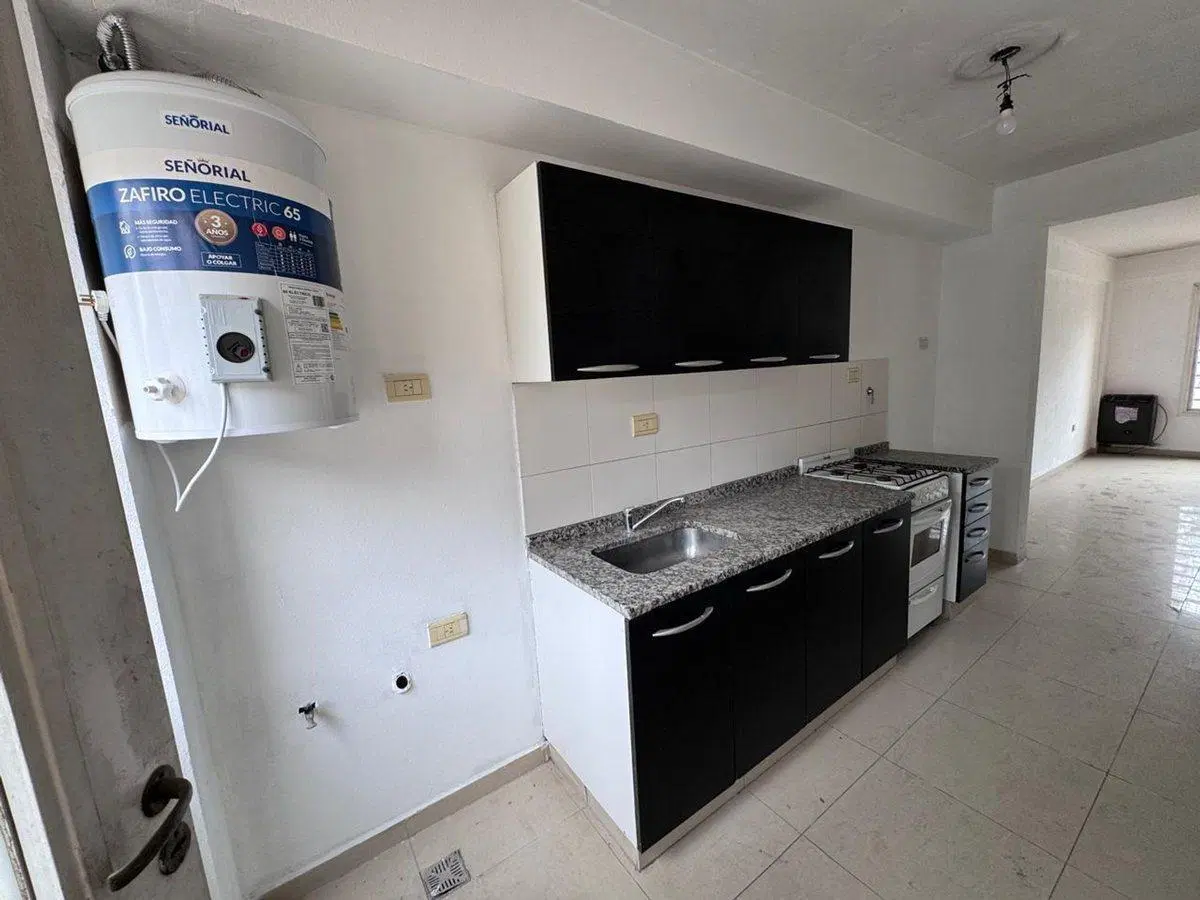 VENTA 2 AMBIENTES C/ COCHERA CENTRO MORENO IMPECAB 2