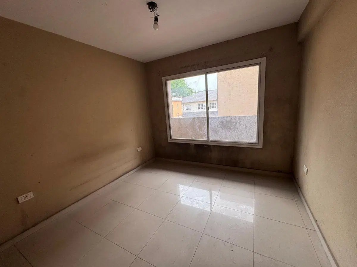 VENTA 2 AMBIENTES C/ COCHERA CENTRO MORENO 2