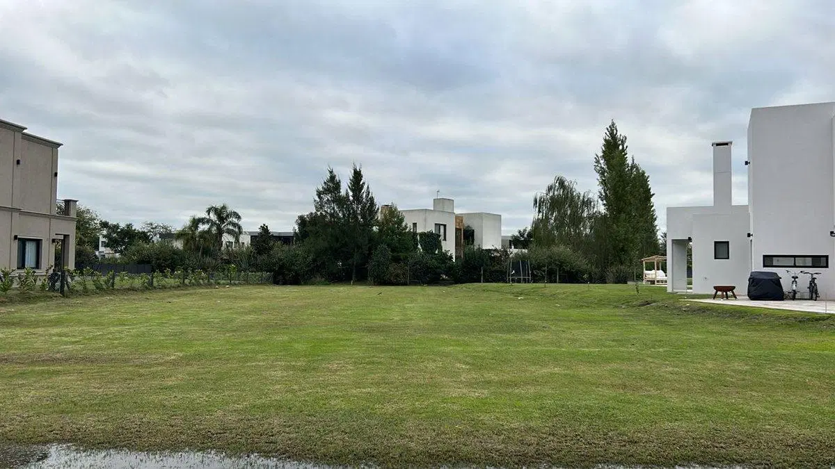 LOTE EN VENTA - CLUB DE CAMPO LA MARTONA, CAÑUELAS 2