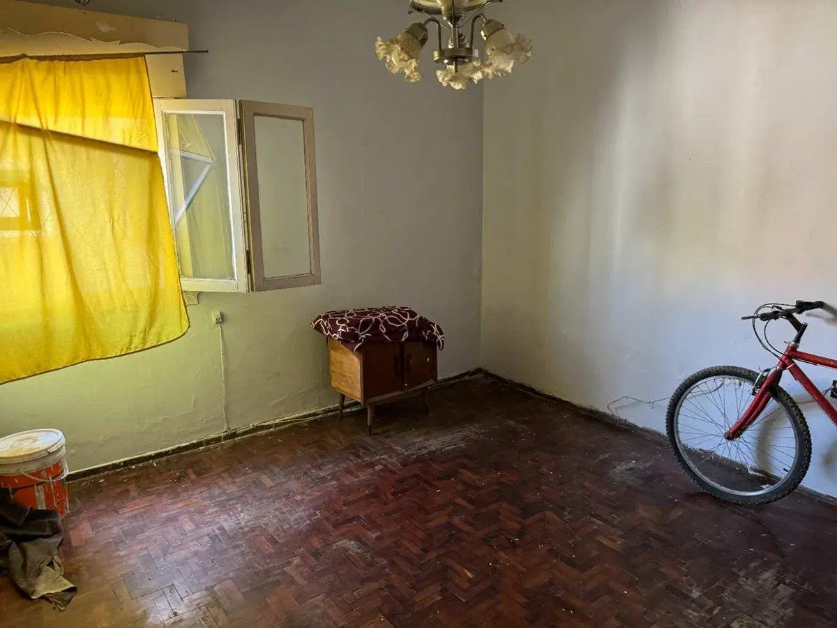 CASA  REFACCIONAR en LOTE 296 M2 4
