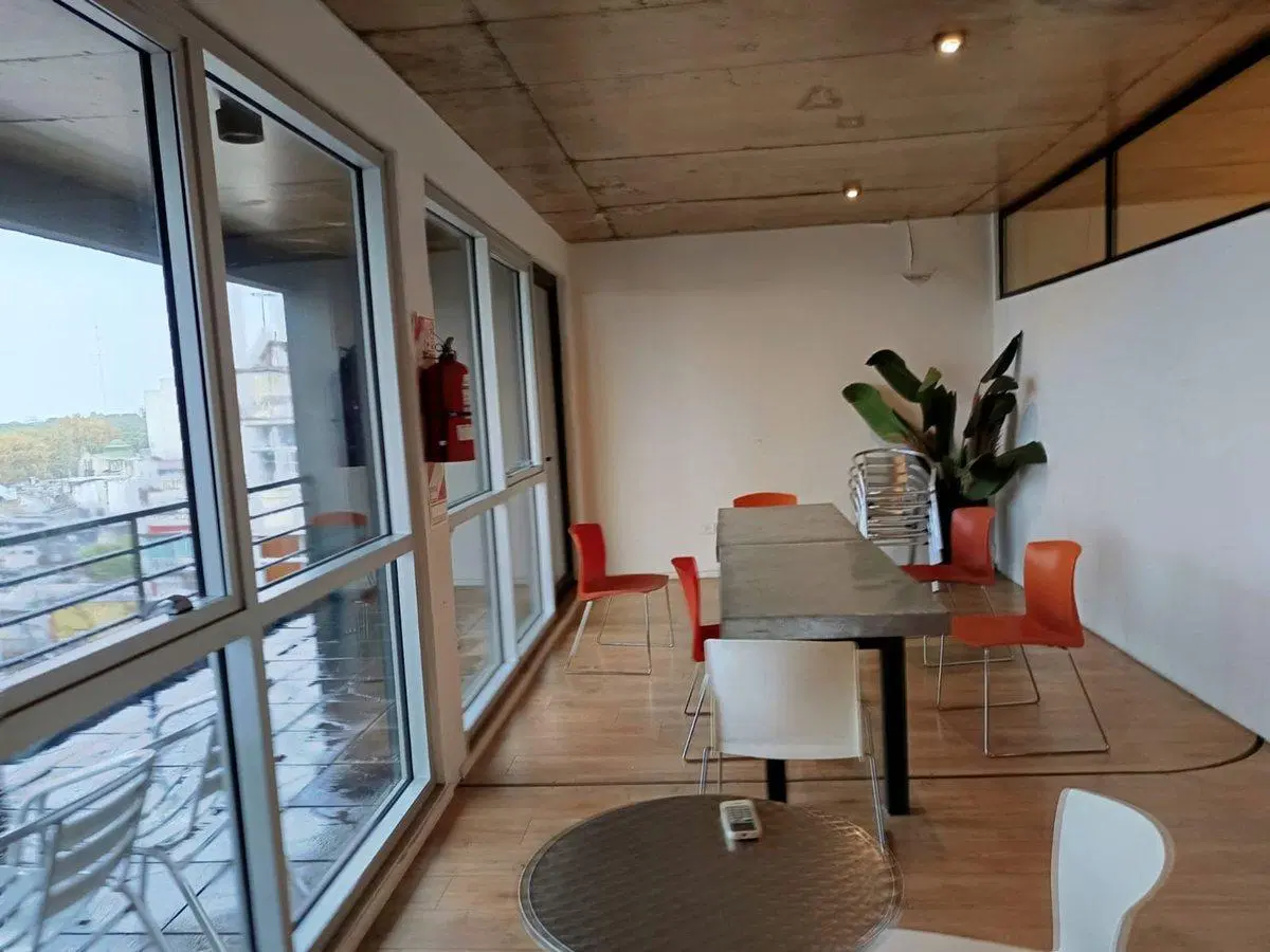 VENTA oficina en PARQUE PATRICIOS 5