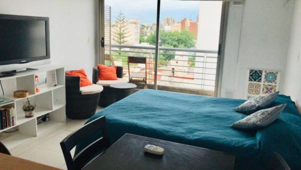 EN VENTA MONOAMBIENTE CON BALCÓN - COGLHAN 3