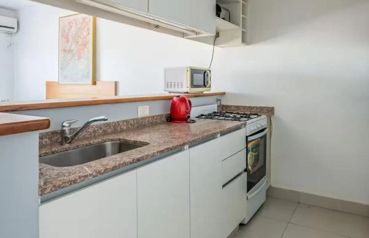 EN VENTA MONOAMBIENTE CON BALCÓN - COGLHAN 5