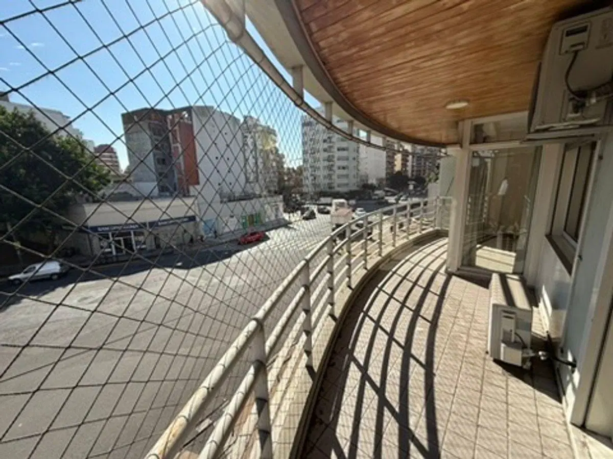 DEPARTAMENTO VENTA CABALLITO 3 AMB BALCON COCHERA 5