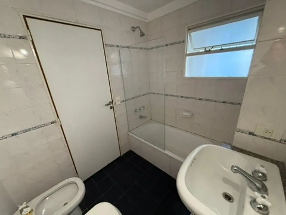 DEPARTAMENTO VENTA CABALLITO 3 AMB BALCON COCHERA 4