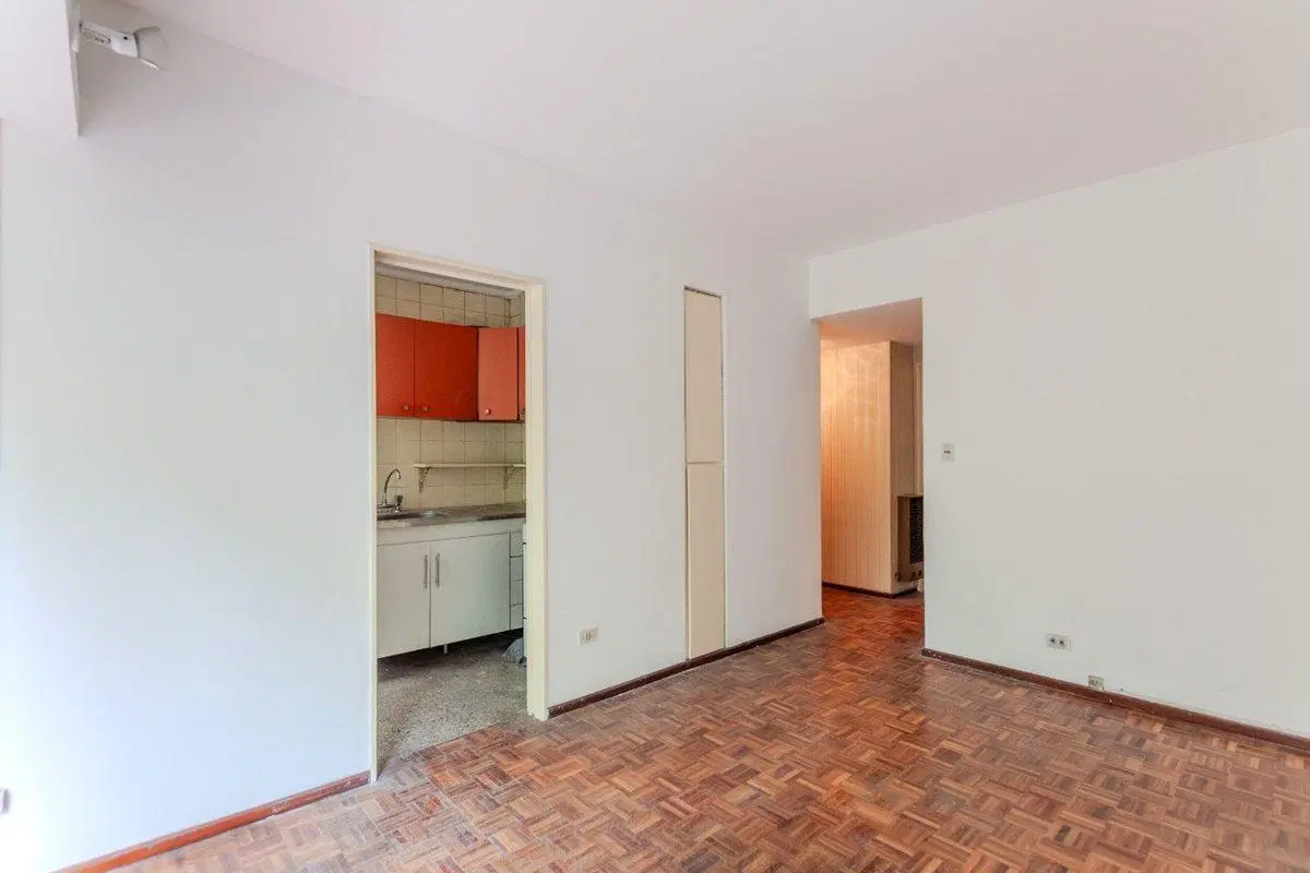 Venta Depto. 2 Amb, c/ balcón Balvanera 5