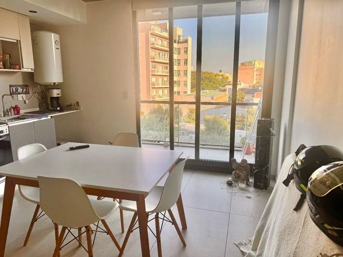 Monoambiente en venta 38m2 Monte Castro 3