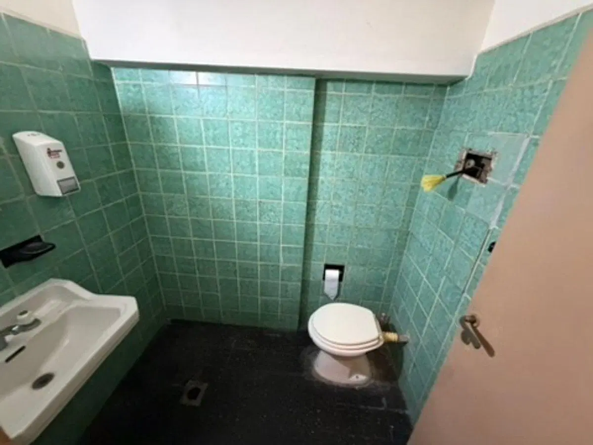 ALQUILER COMERCIAL PATERNAL 5 AMBIENTES P.B. PATIO 2