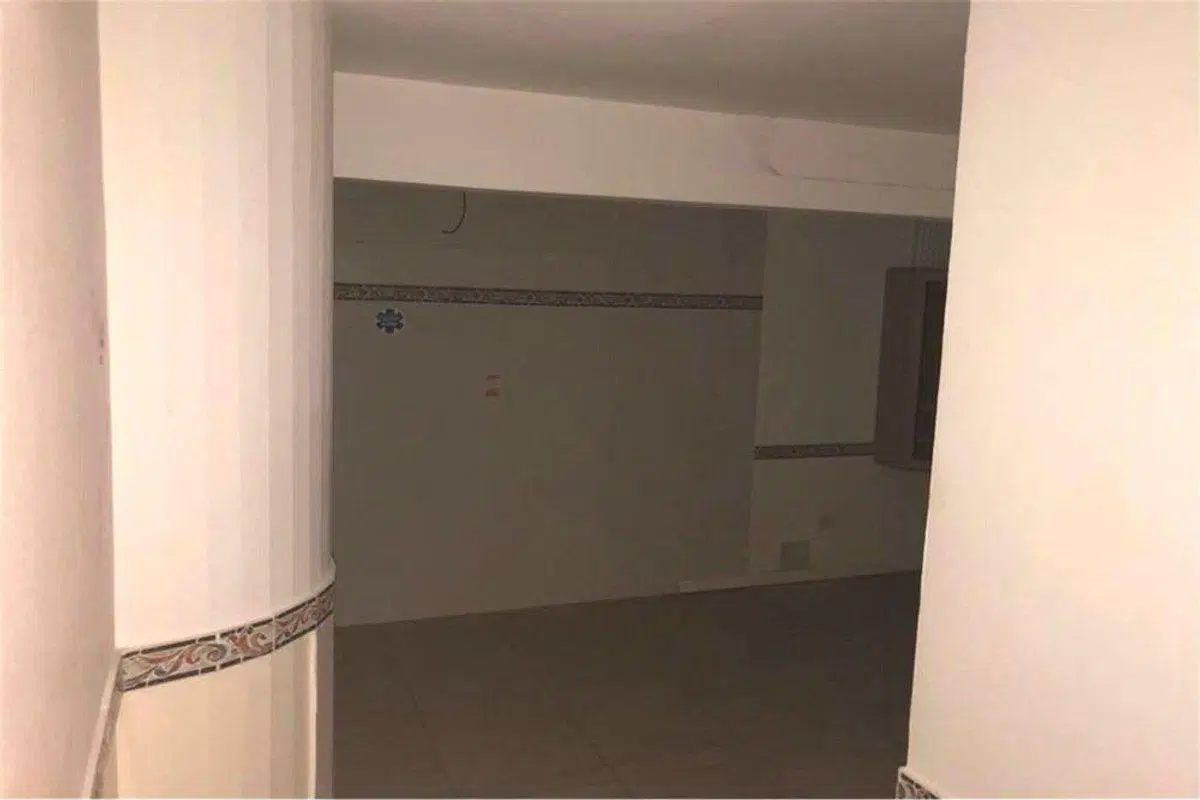 LOCAL - VENTA - MONTSERRAT - 300 M2 3