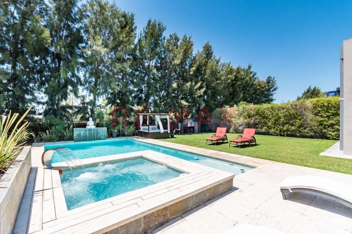 VENTA CASA EN COUNTRY LAS GOLONDRINAS 4 AMB HUDSON 8