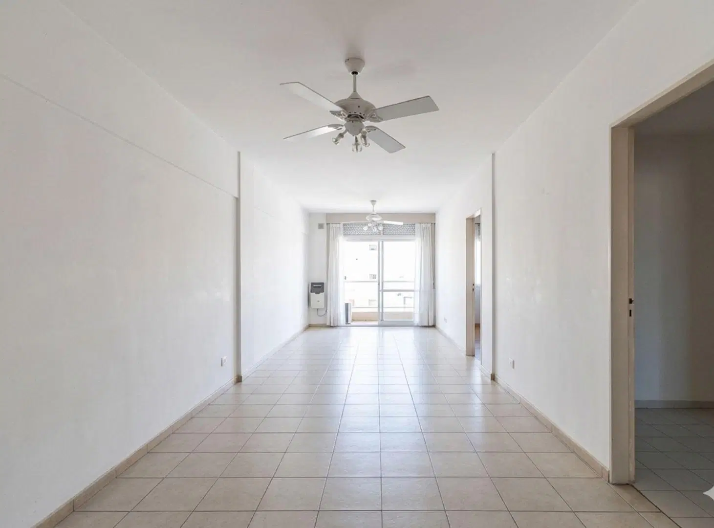 MONOAMBIENTE DIVISIBLE EN VENTA BALCON V. URQUIZA 3