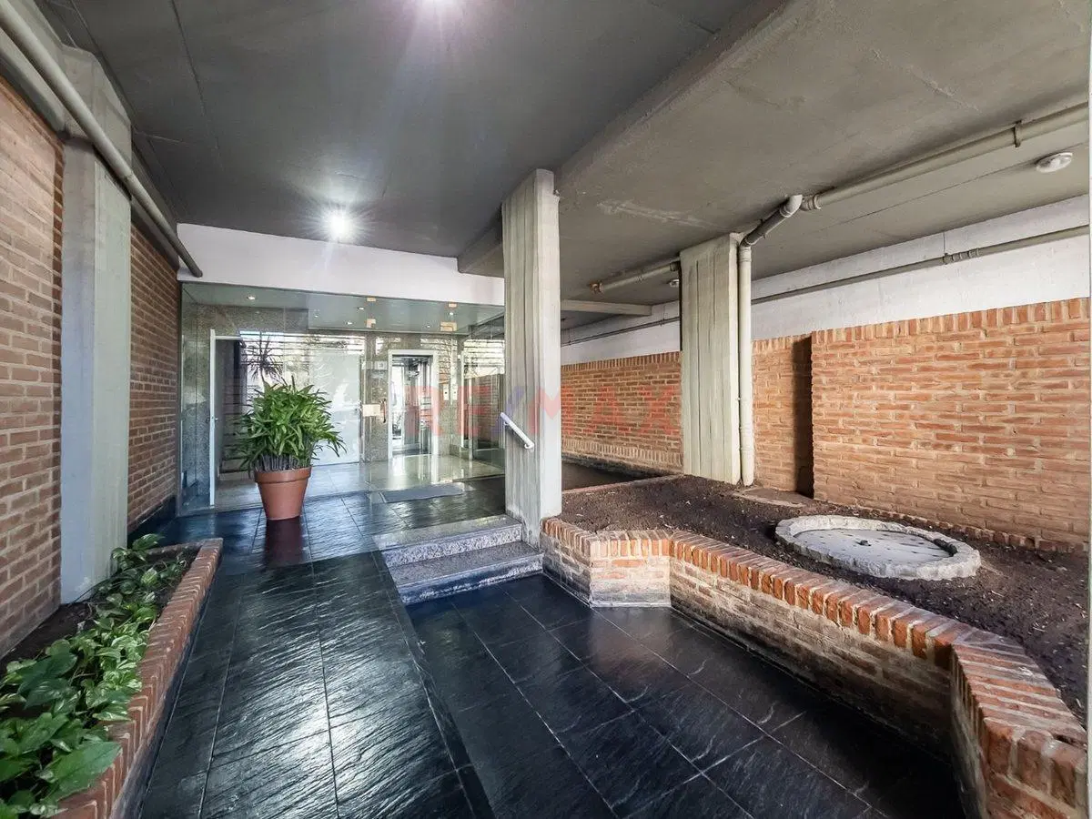 MONOAMBIENTE DIVISIBLE EN VENTA BALCON V. URQUIZA 4