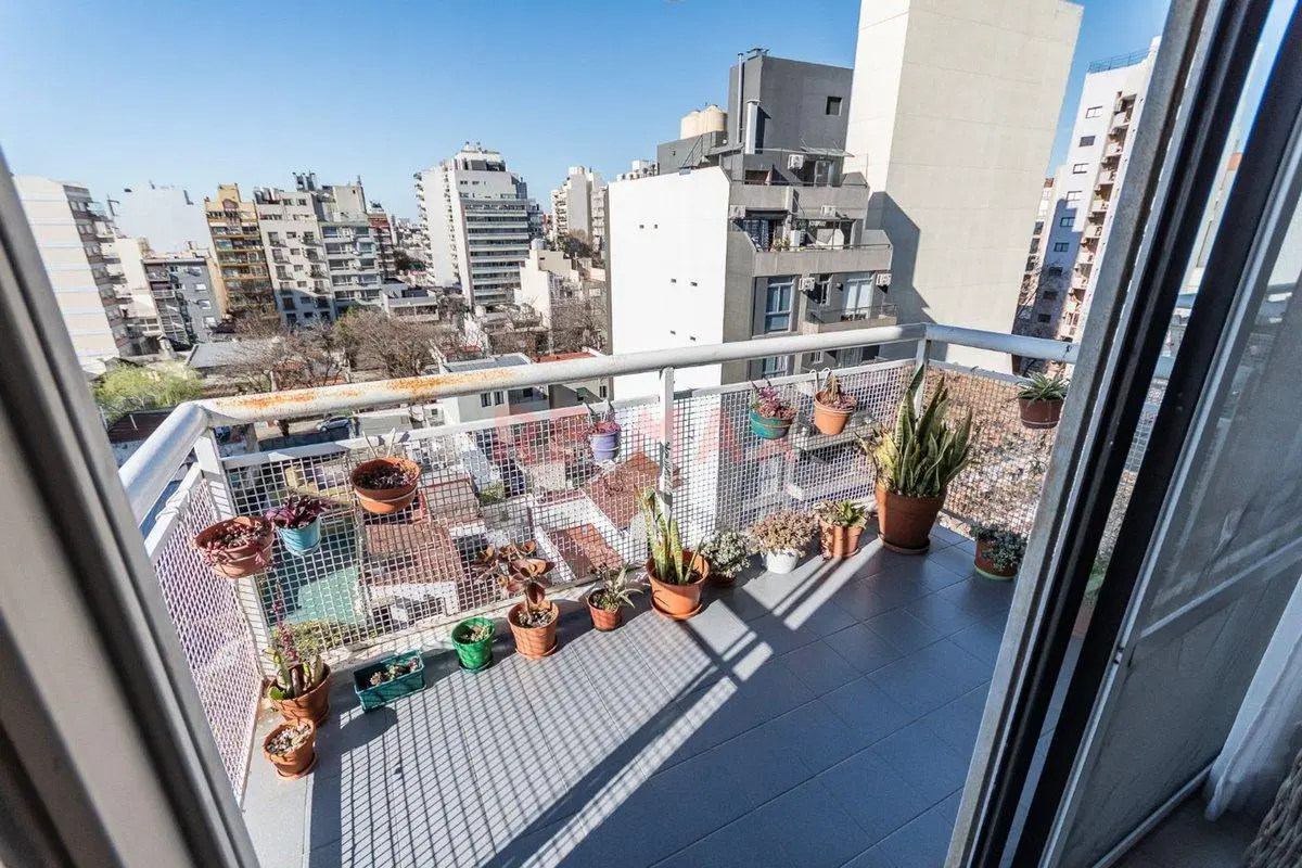 MONOAMBIENTE DIVISIBLE EN VENTA BALCON V. URQUIZA 5