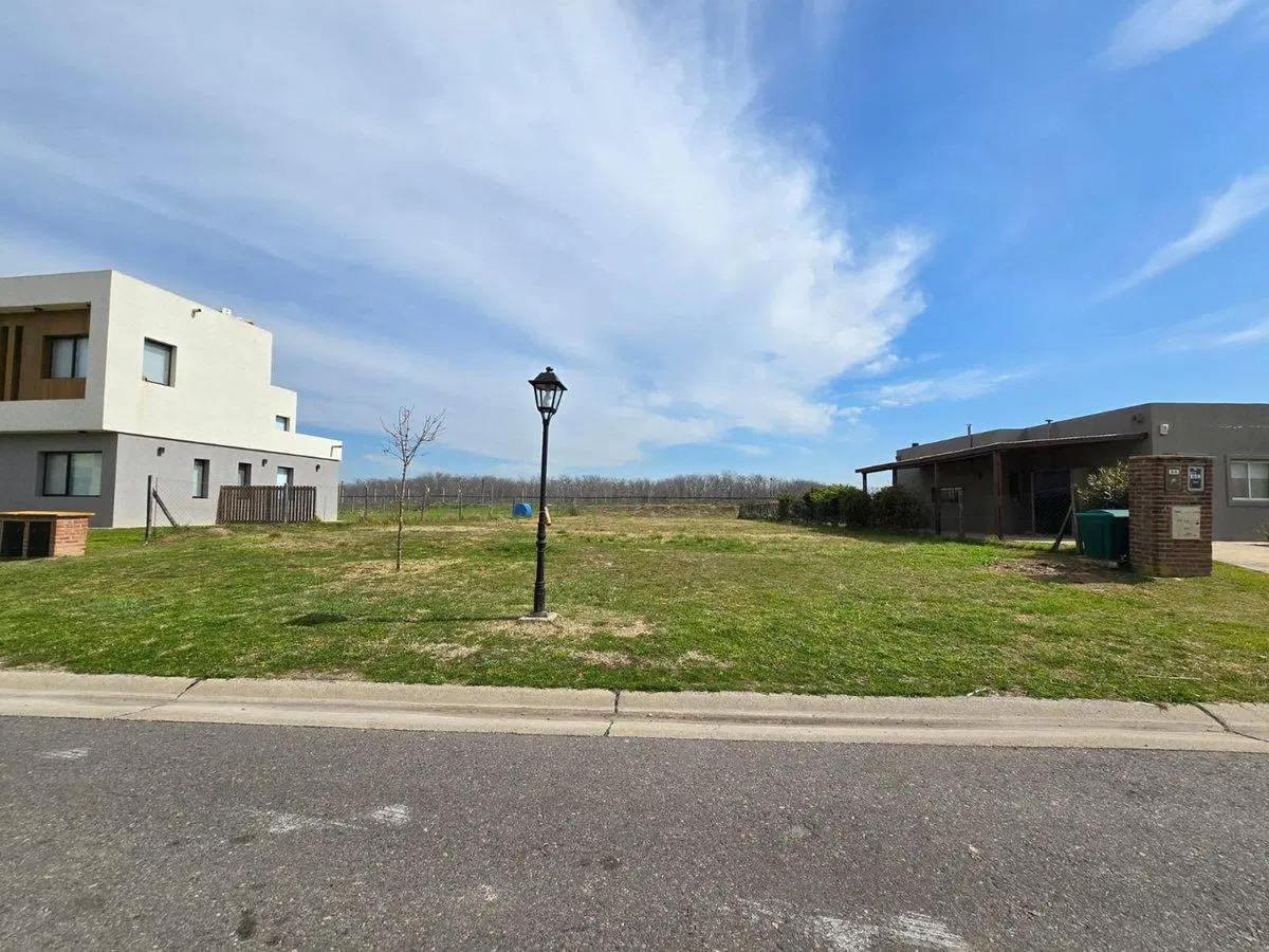 Venta Lote ÁREA 9 CON escritura - San Sebastian 2