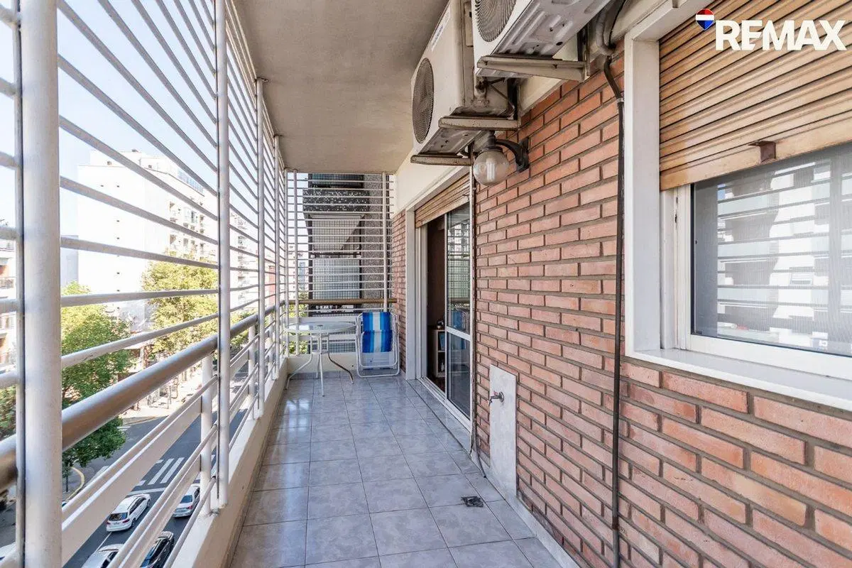VENTA DEPTO 4 AMB BALCON COCHERA CABALLITO 2
