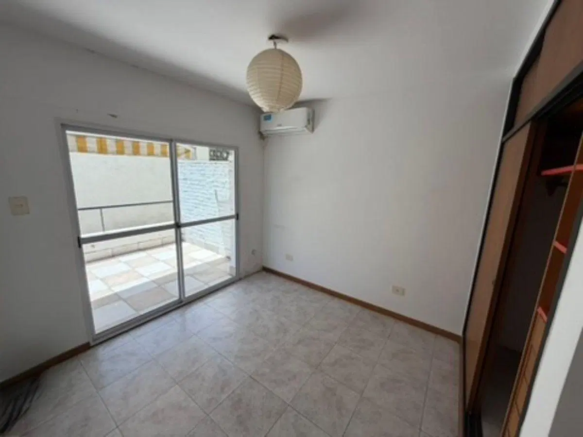 VENTA PH 2 AMB  DUPLEX PATIO TERRAZA P. CHACABUCO 4