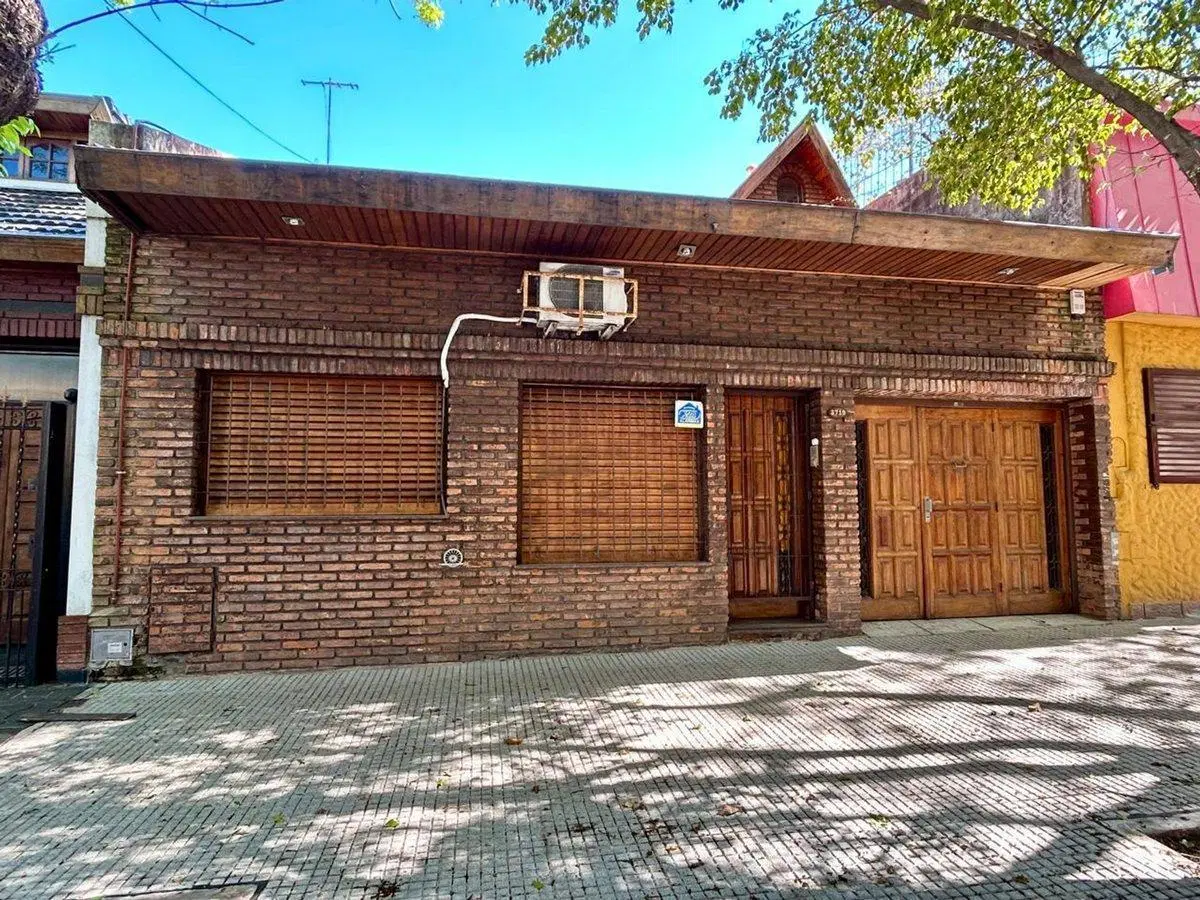VENTA CASA PQUE. AVELLANEDA COCHERA PATIO TERRAZA 2