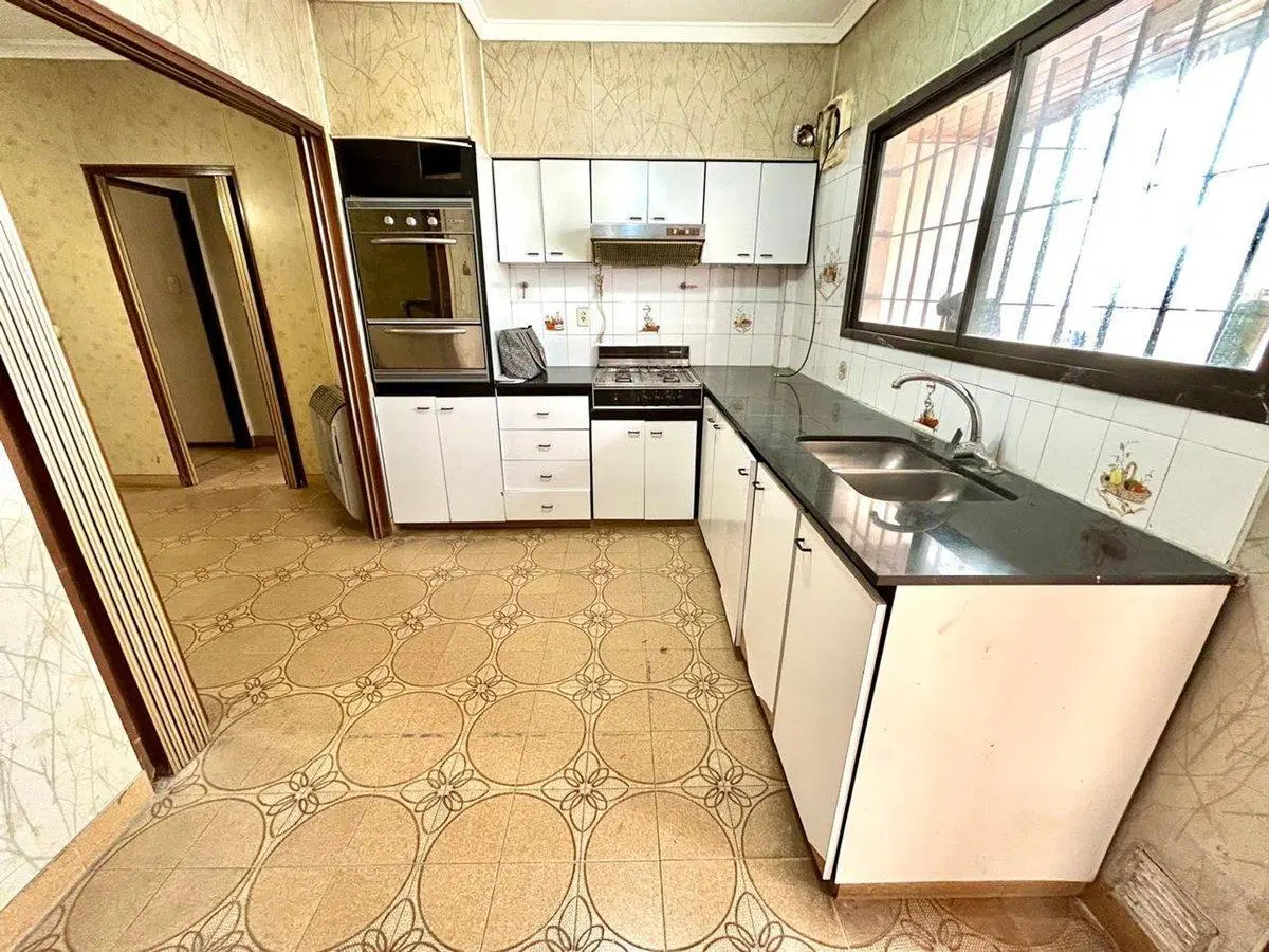 VENTA CASA PQUE. AVELLANEDA COCHERA PATIO TERRAZA 5