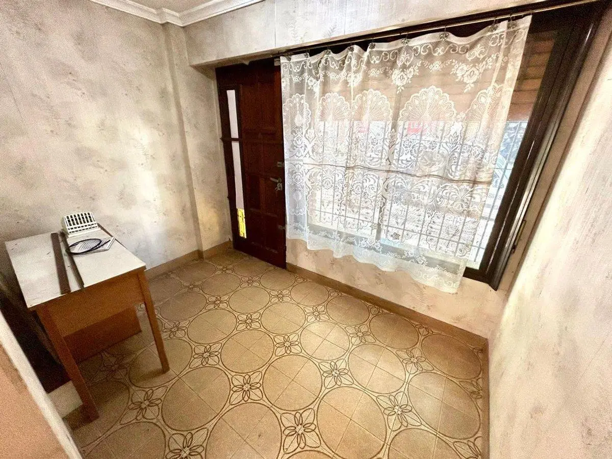 VENTA CASA PQUE. AVELLANEDA COCHERA PATIO TERRAZA 4