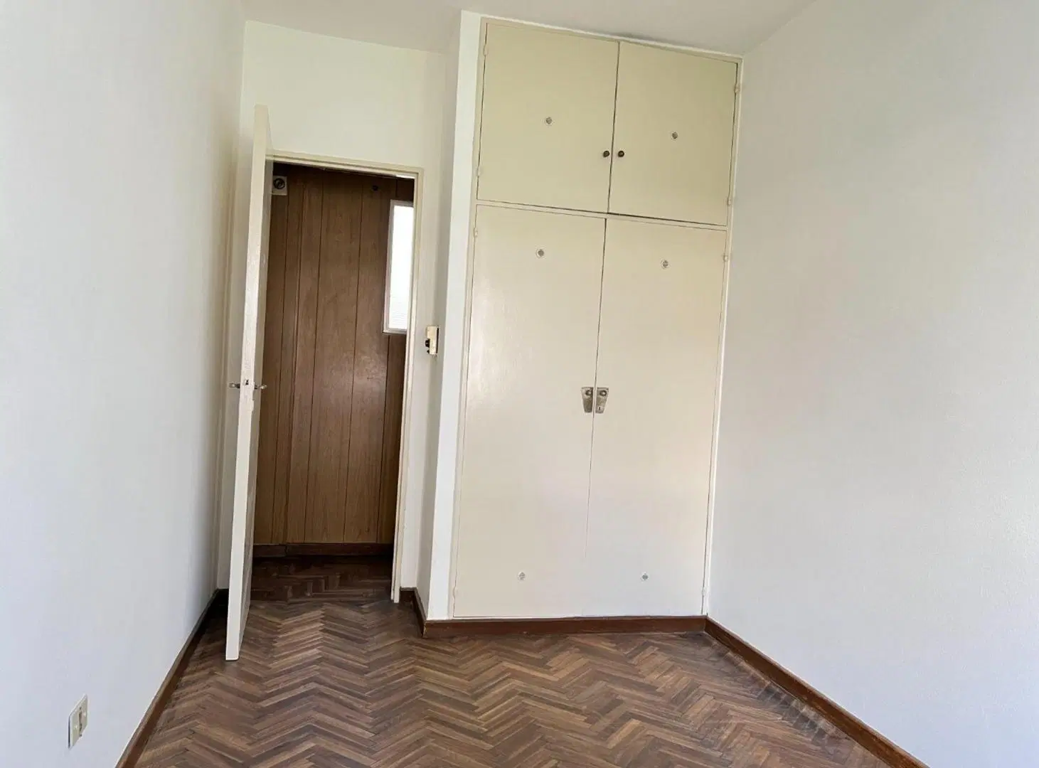 Venta depto 4amb Flores con Balcon 2
