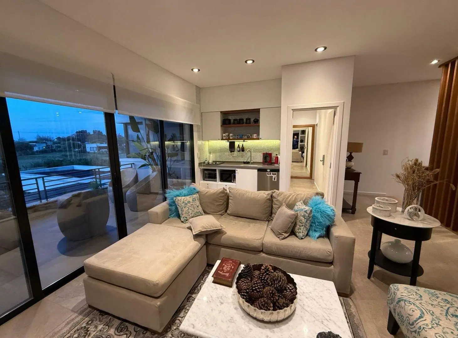 EN VENTA CASA 6 AMB BARRIO SAN RAMIRO - PILAR 5