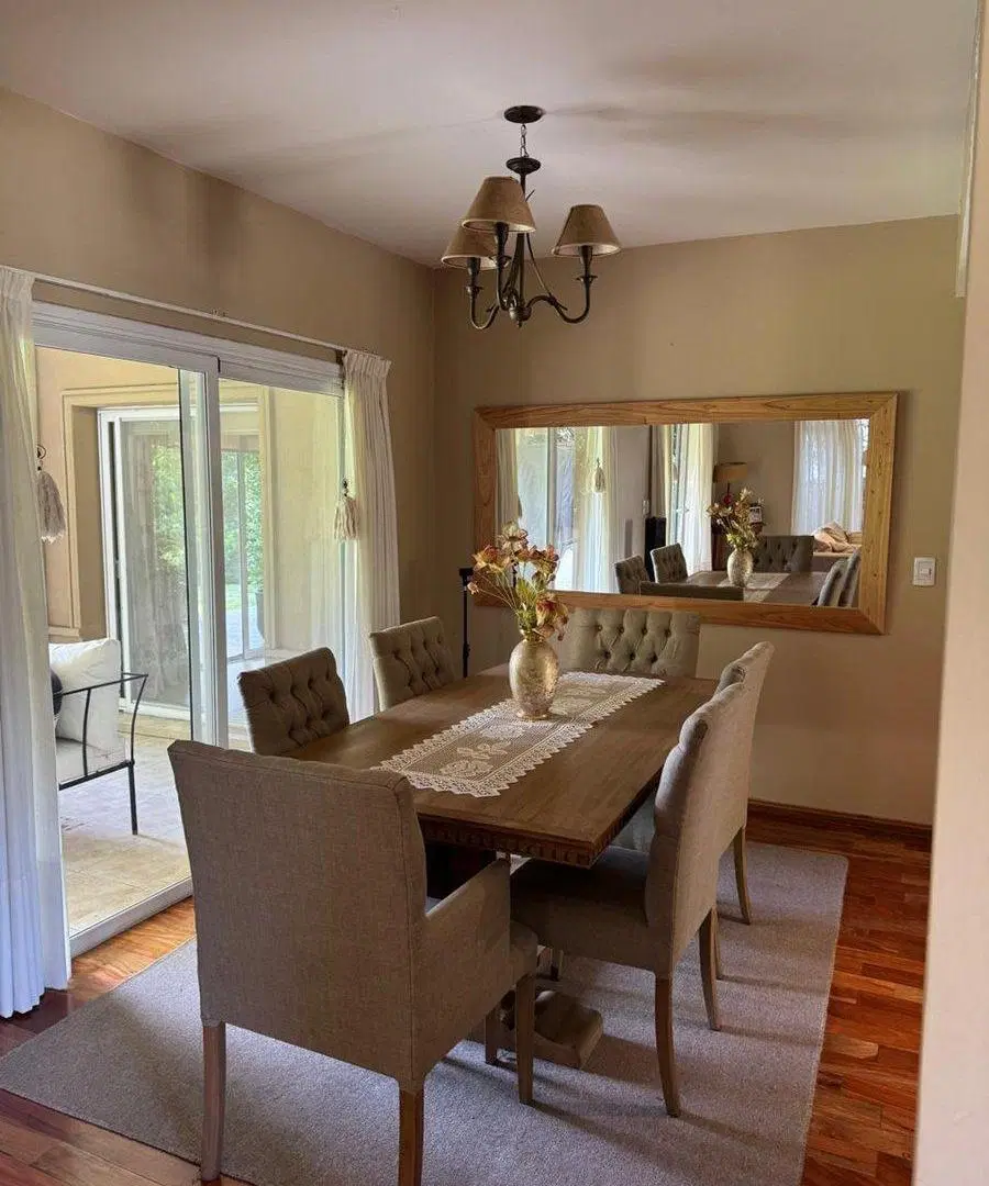 EN VENTA CASA 6 AMB EN BARRIO LA MONTURA - PILAR 4