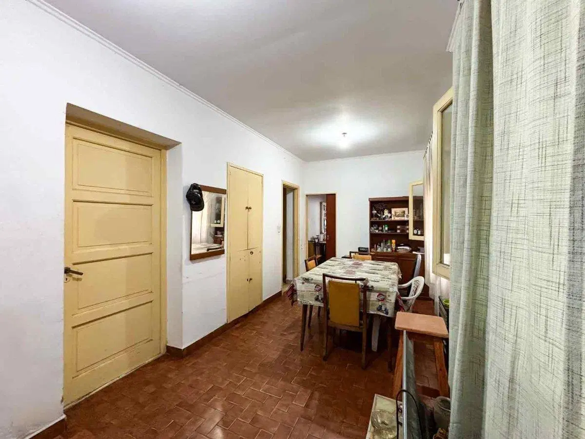 VENTA CASA CON JARDIN LOTE  8X41 VILLA RIACHUELO 4