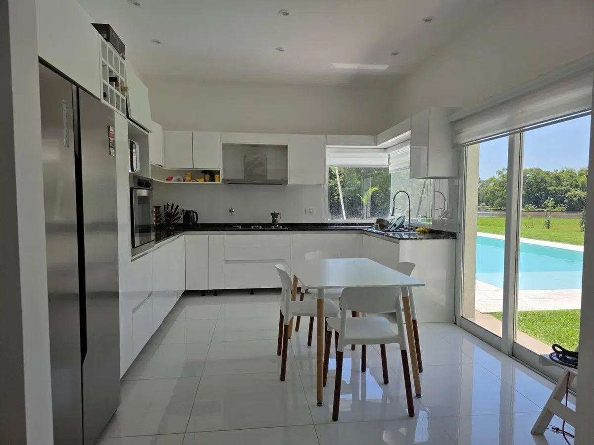 VENTA CASA 6 AMB BARRIO LAS CASUARINAS DEL PILAR 3