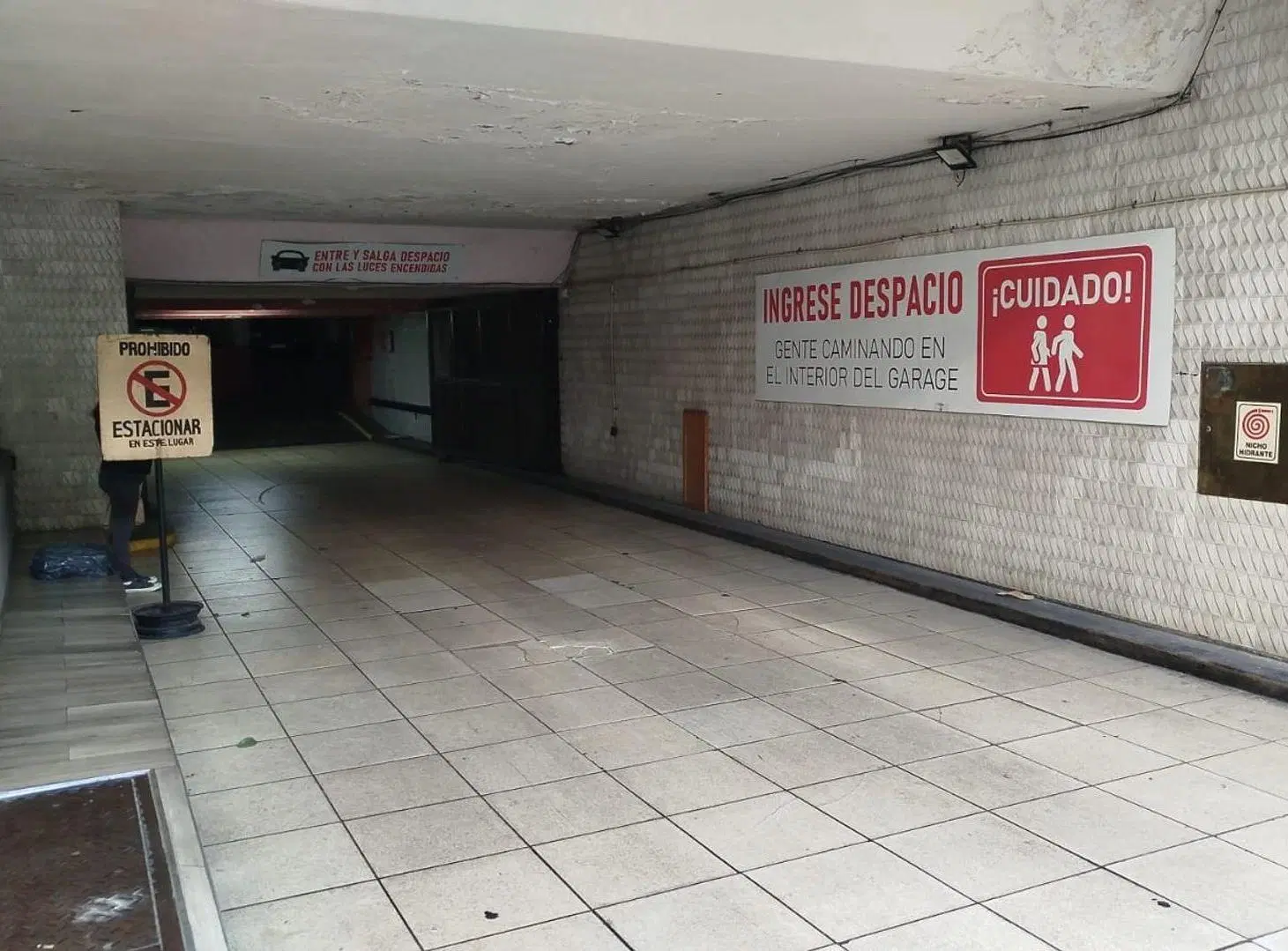 VENTA DE COCHERA FIJA  Y CUBIERTA 13,25 m2 EN ONCE 5