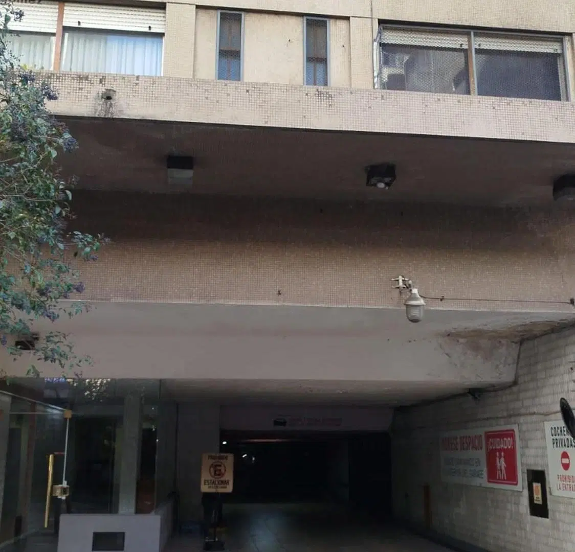 VENTA DE COCHERA FIJA  Y CUBIERTA 13,25 m2 EN ONCE 3