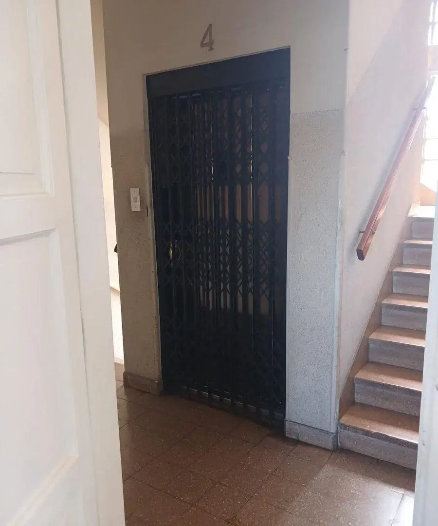 EN VENTA DEPTO 3 AMBIENTES EN PARQUE AVELLANEDA 4