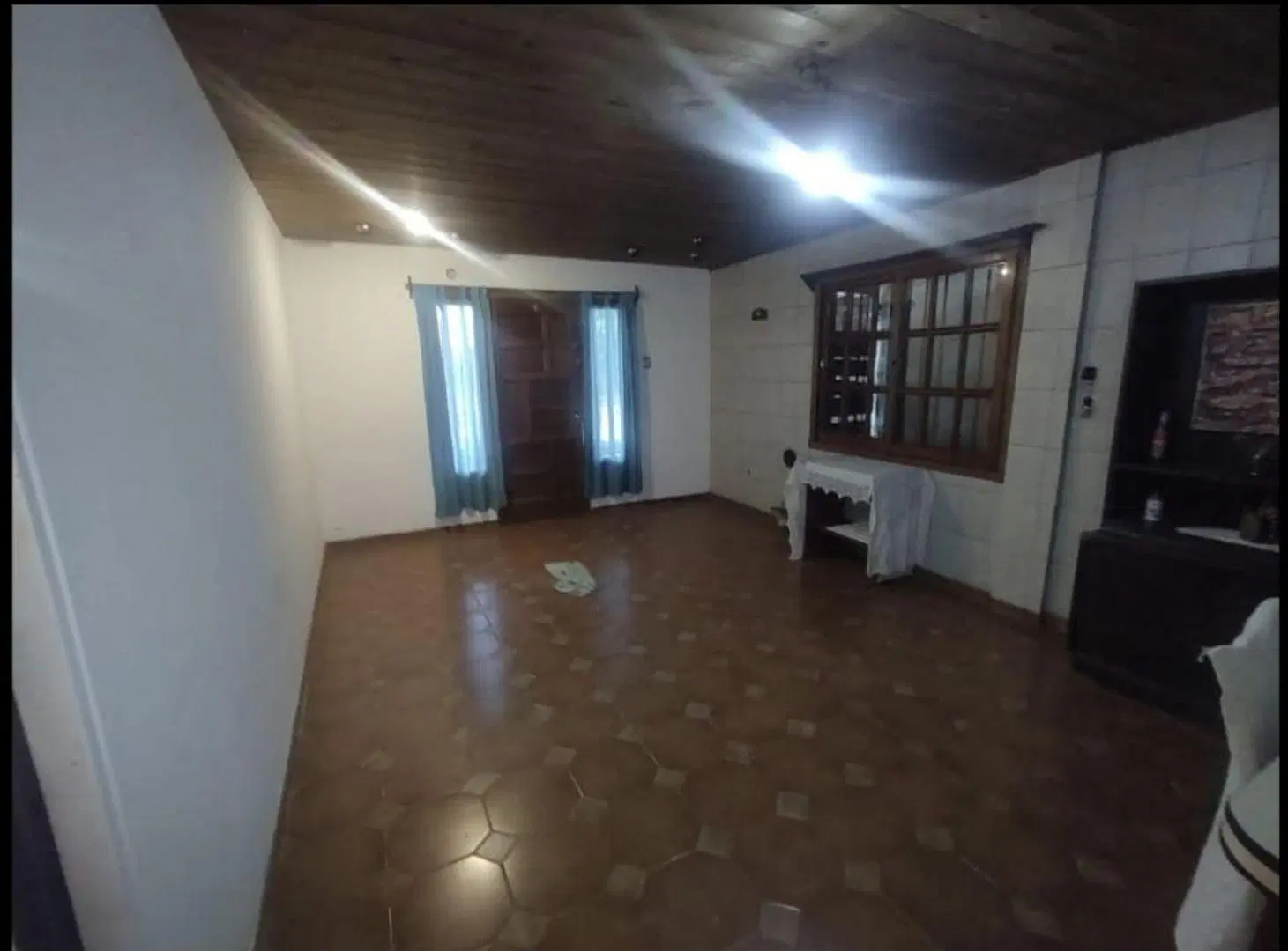 CASA EN VENTA 4 AMBIENTES COCHERA LOMAS DE ZAMORA 4