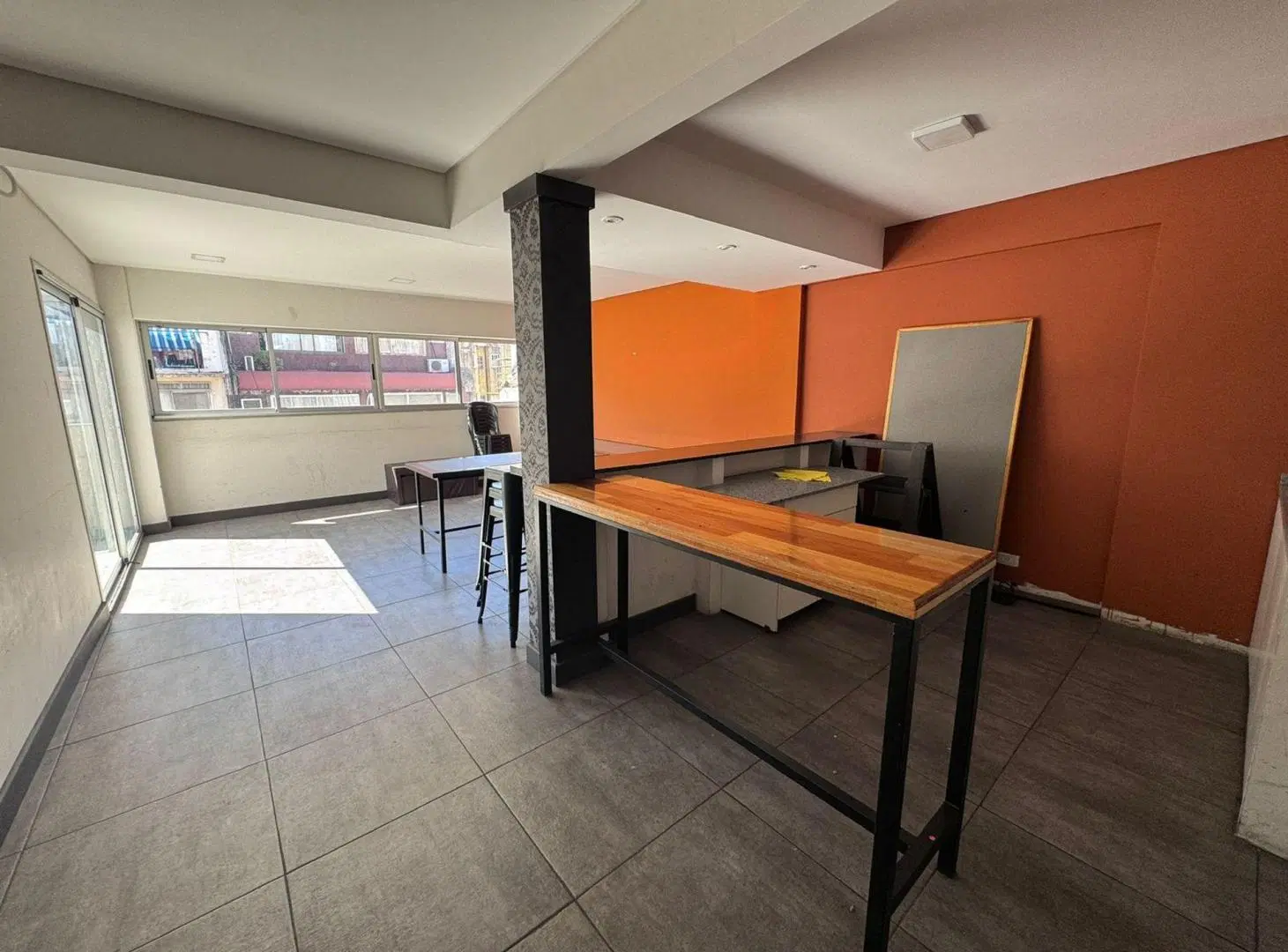 VENTA MONOAMBIENTE CON BALCON CON  RENTA LUMINOSO 2