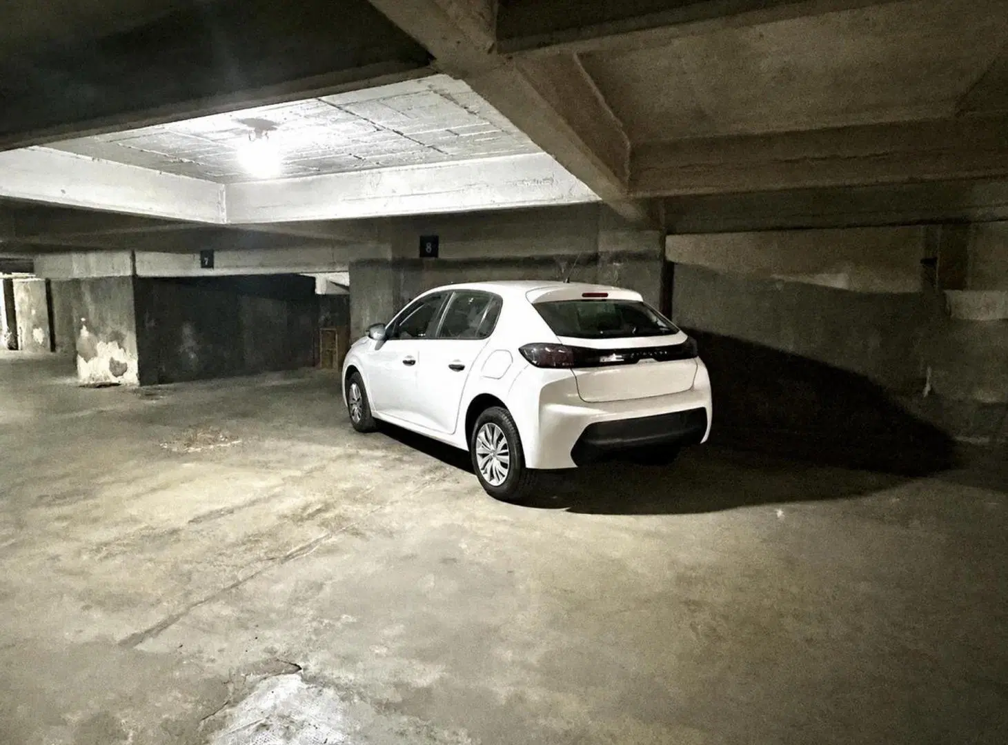 VENTA COCHERA EN PB FIJA Y CUBIERTA MORON CENTRO 4