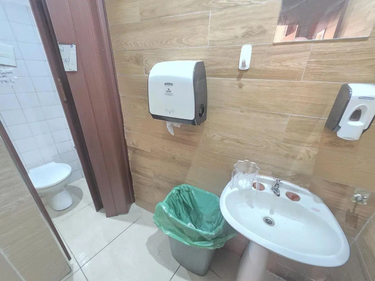 VENTA BALVANERA LOCAL EN FUNCIONES Y CASA 5 AMB 5