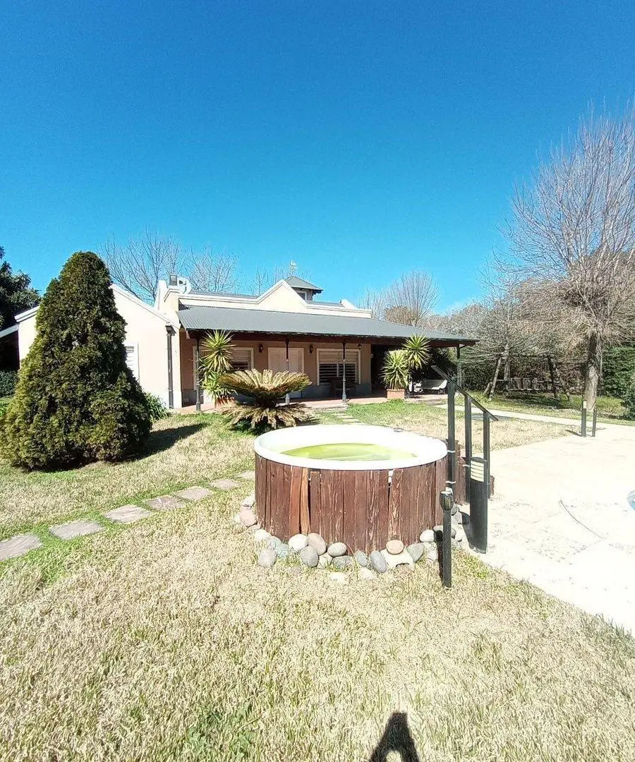 Venta Casa Quinta c/pileta 3Mil MTS2 - EL PATO 2
