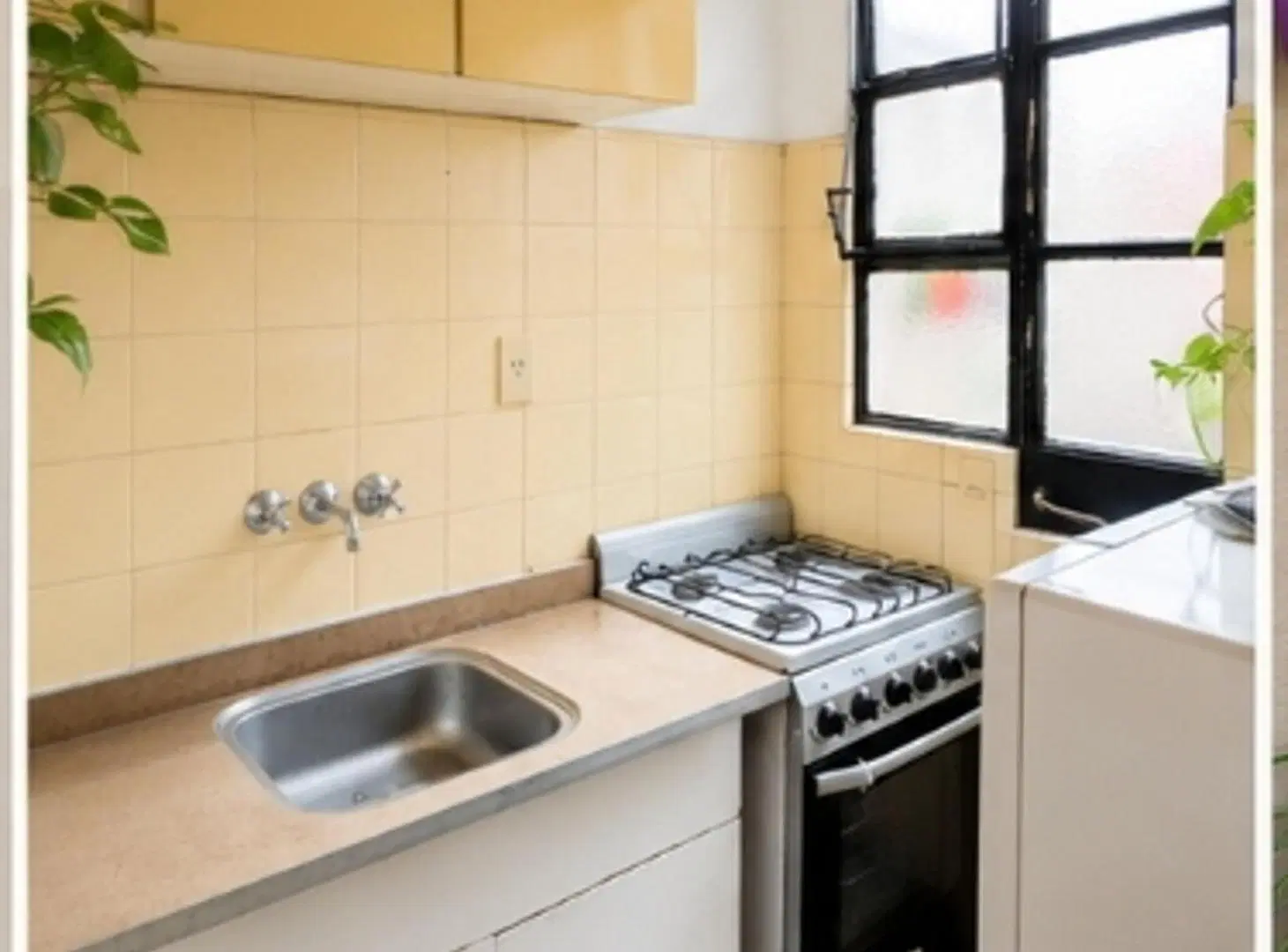 EN VENTA MONOAMBIENTE CON PATIO VILLA LURO 2