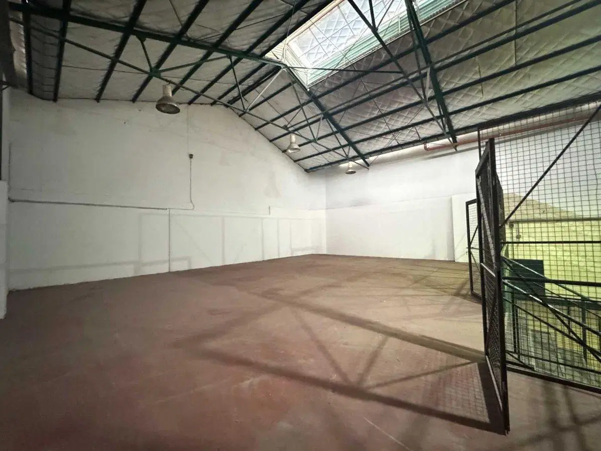 ALQUILER DEPÓSITO Y OFICINAS EN BARRACAS MIXTURA 2 2