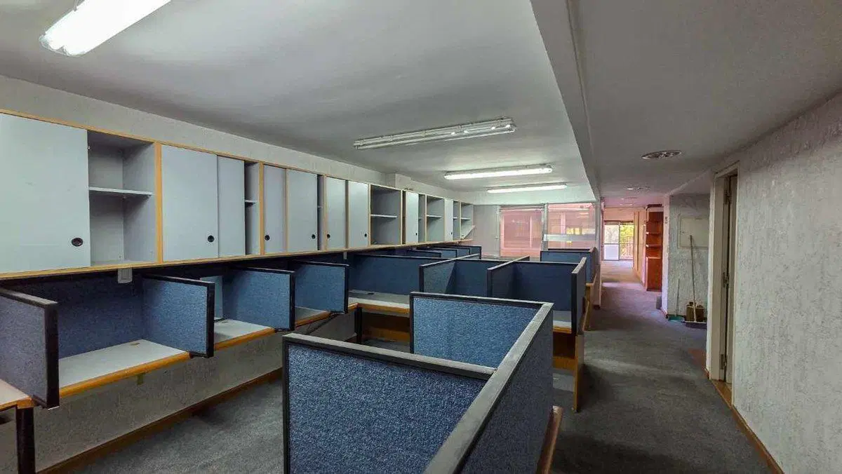VENTA OFICINAS 2 PISOS 8 COCHERAS DEPÓSITO ALMAGRO 2