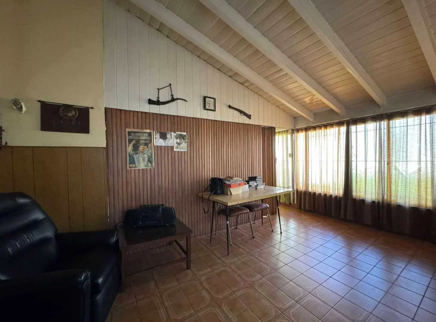 CASA EN VENTA 4 AMB + DEPTO 2 AMB JARDIN V. MAIPU 8
