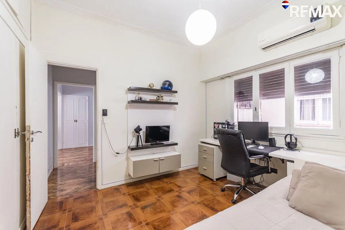 VENTA DEPARTAMENTO 3 AMBIENTES C/TERRAZA LANUS 0. 8