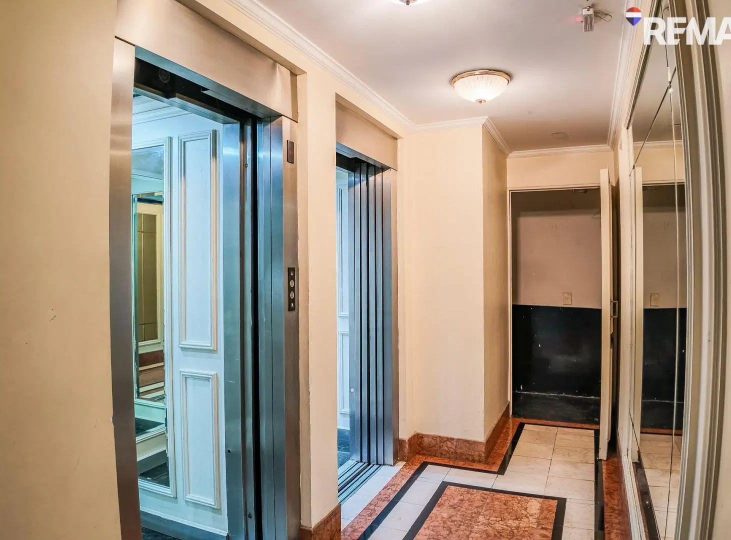 VENTA MONOAMBIENTE CON COCHERA RECOLETA 5