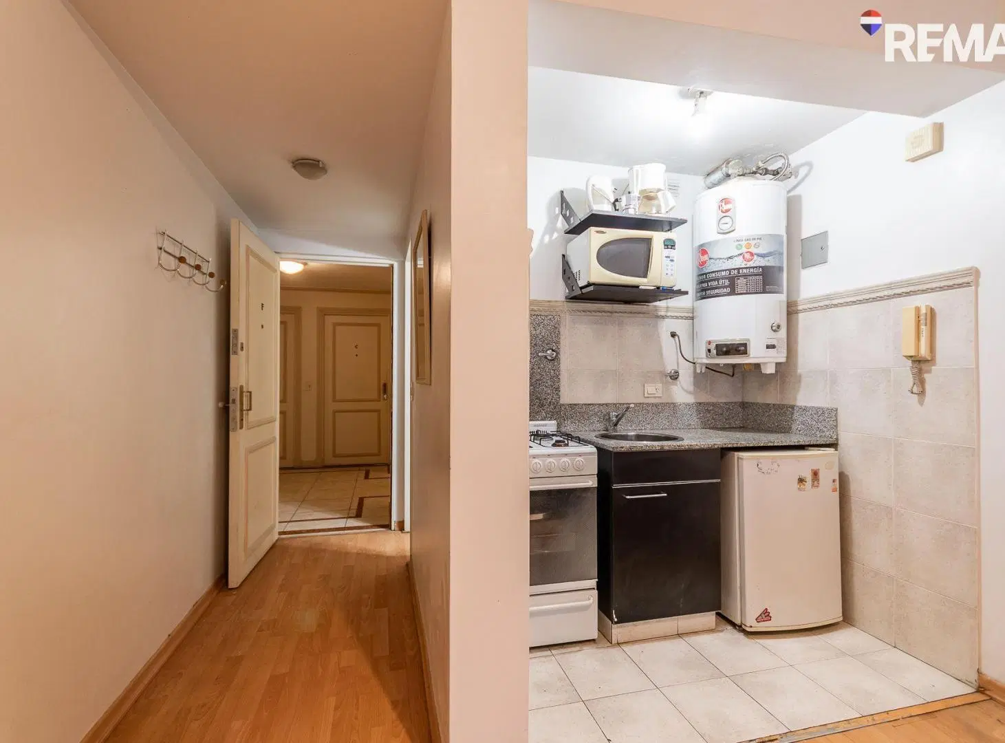 VENTA MONOAMBIENTE CON COCHERA RECOLETA 2
