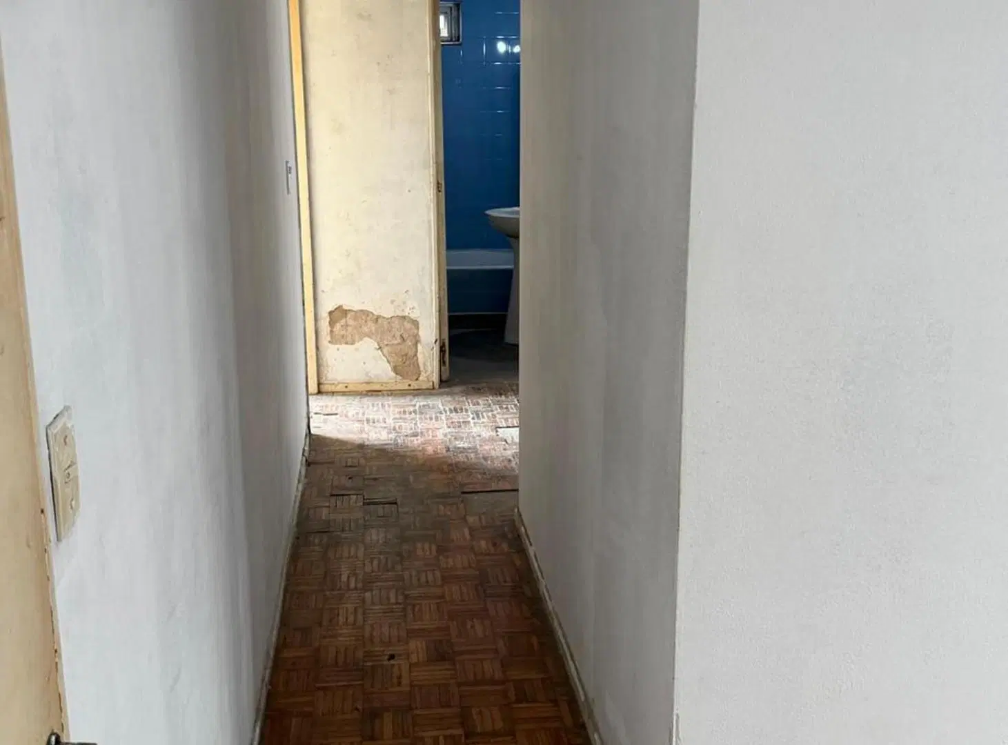 VENTA DEPTO. 3 AMB. A RECICLAR EN "BARRACAS" 4