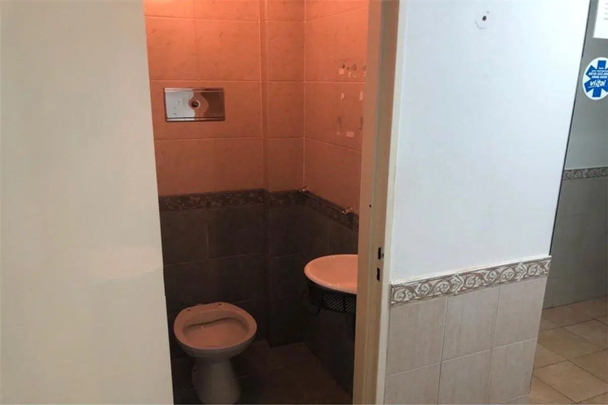 LOCAL - VENTA - MONTSERRAT - 300 M2 4