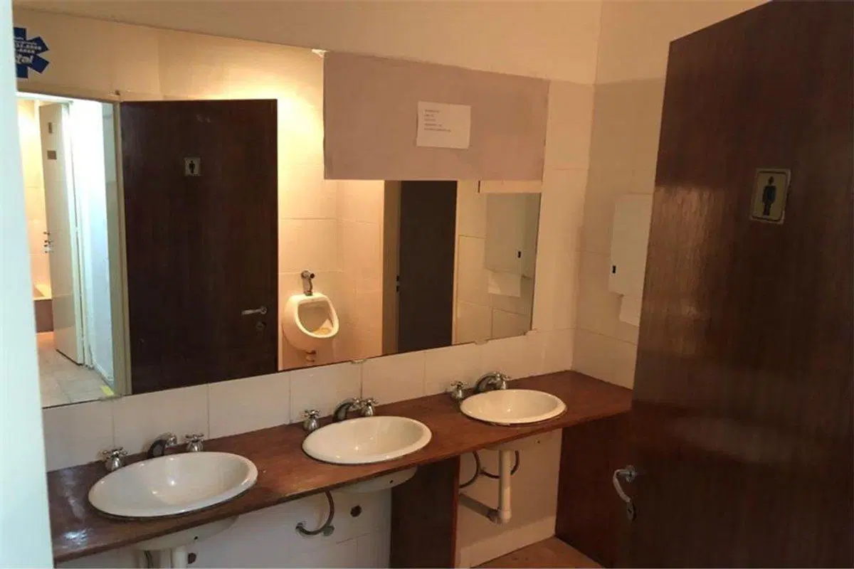 LOCAL - VENTA - MONTSERRAT - 300 M2 3